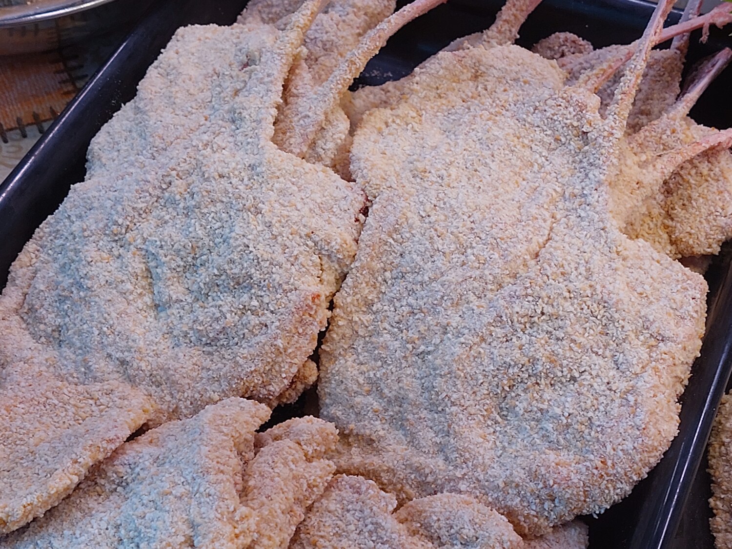 cotolette di agnello panate cotolette di agnello panate